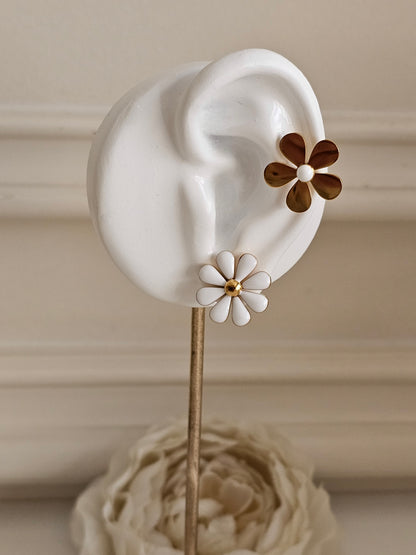 YAZDA FLOWER EARRINGS