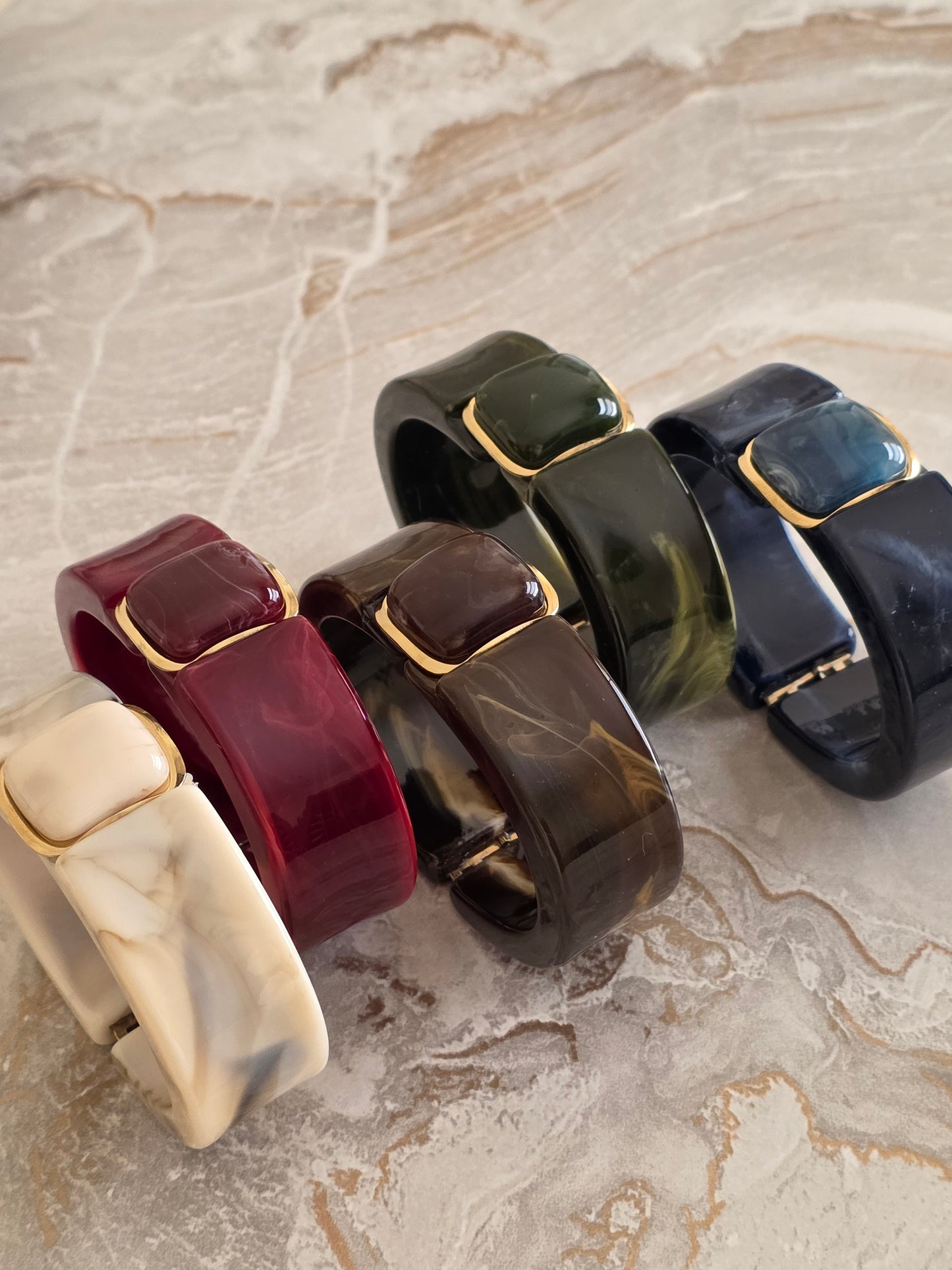 AYESHA ACRYLIC BANGLE