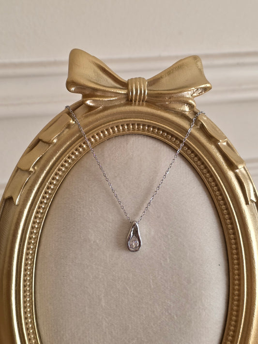 Silver teardrop necklace with crystal 