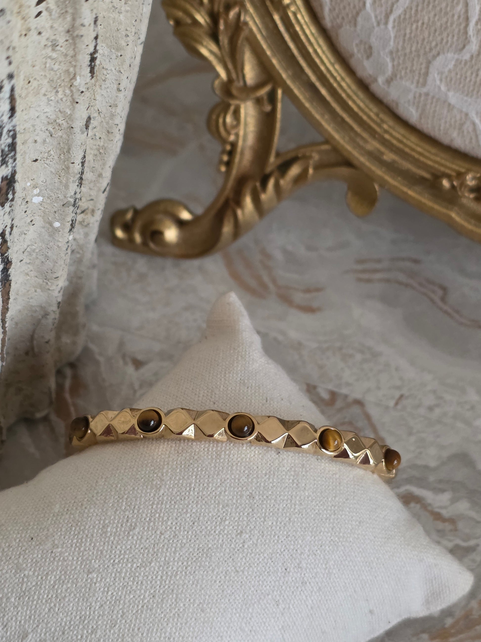 Gold tiger eye bangle