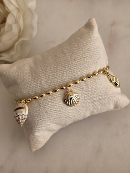 KENNA SHELL CHARM BRACELET