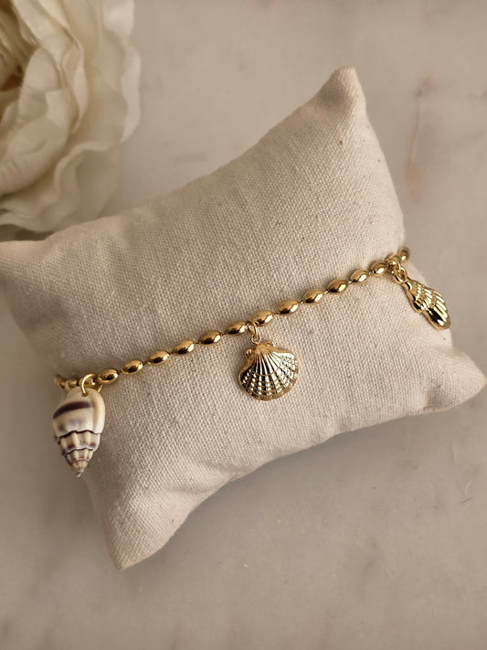 KENNA SHELL CHARM BRACELET