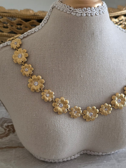 ETERNAL FLOWER BLOOM NECKLACE