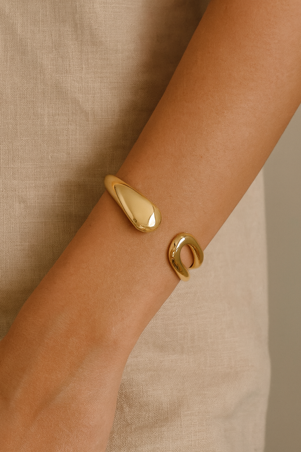 HEDIYE CUFF BANGLE