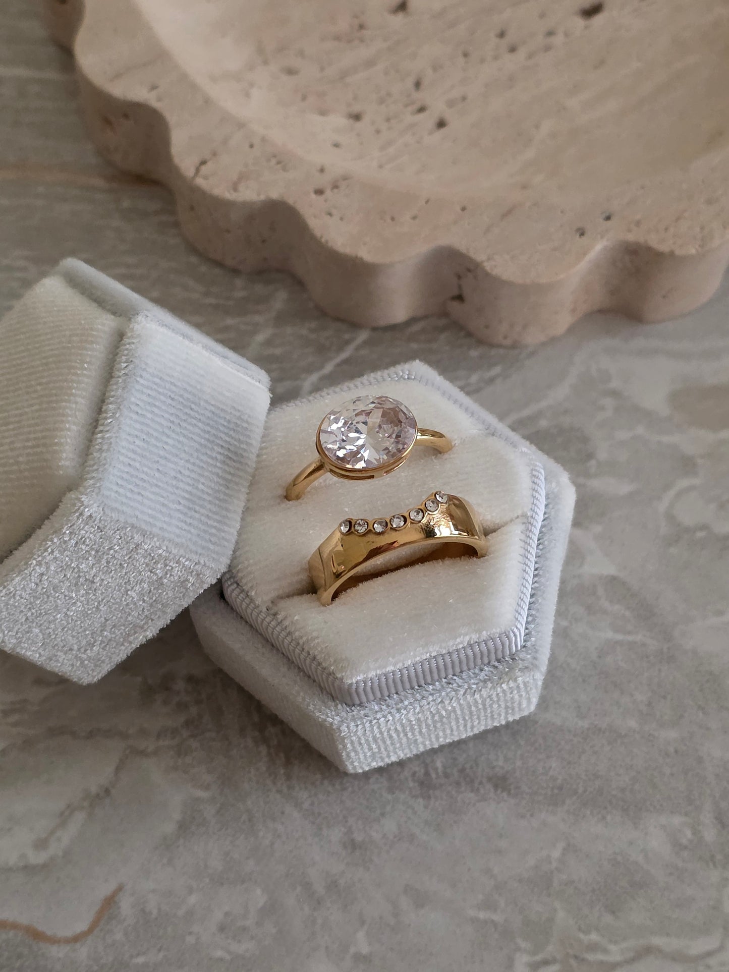 LEYA RING