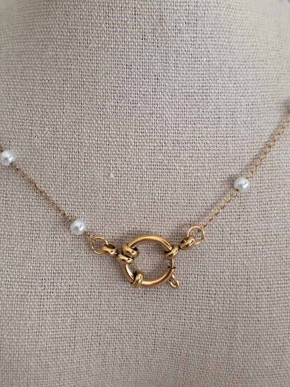 ELEGANT PEARL CHARM NECKLACE
