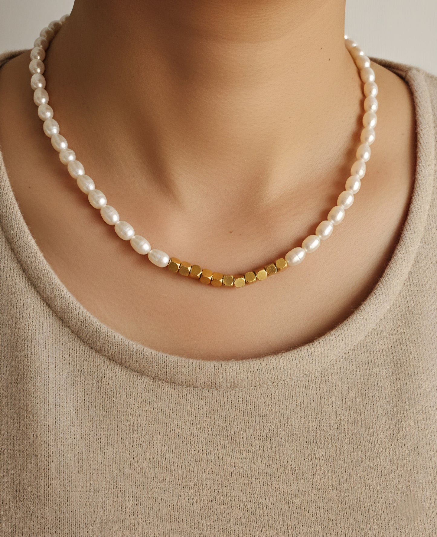 BALKIZ PEARL NECKLACE