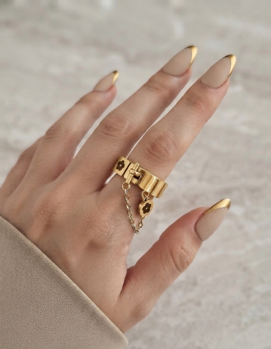 ALANAY FLOWER RING