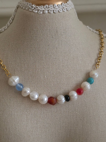 HANDE PEARL NECKLACE