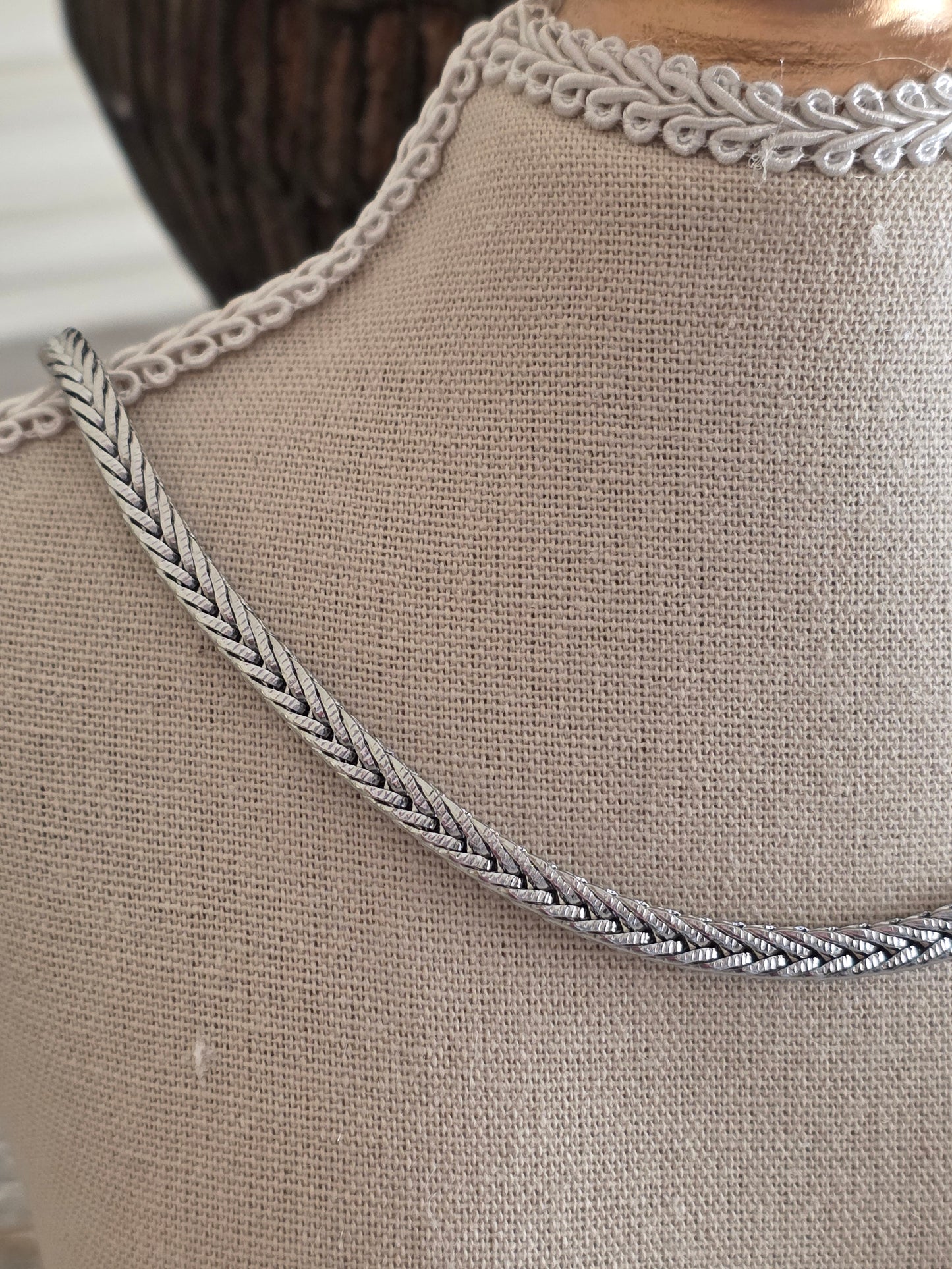 LALIDAN NECKLACE SILVER