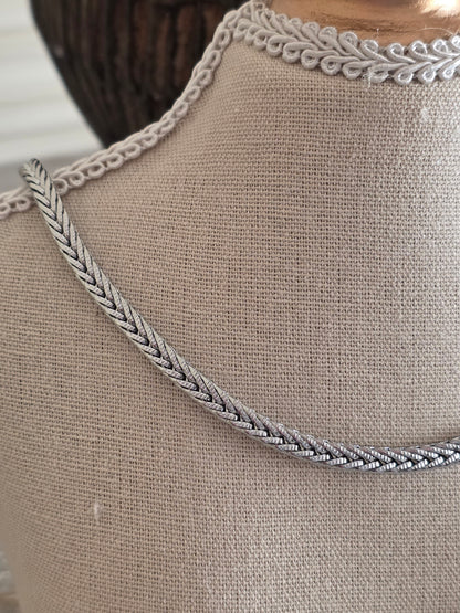 LALIDAN NECKLACE SILVER