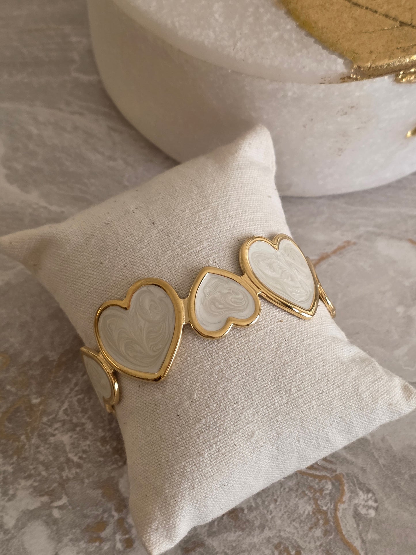 RAYANA HEART BANGLE