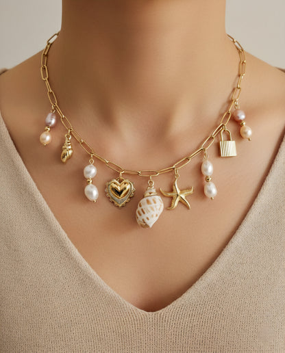 PERI STATEMENT SHELL CHARM NECKLACE