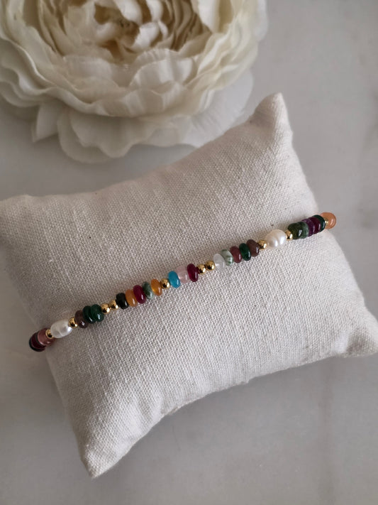Natural stone and pearl bracelet