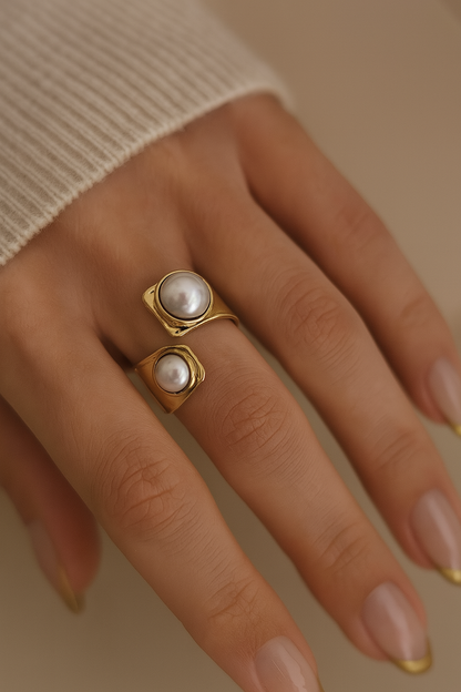 VARISHA PEARL RING