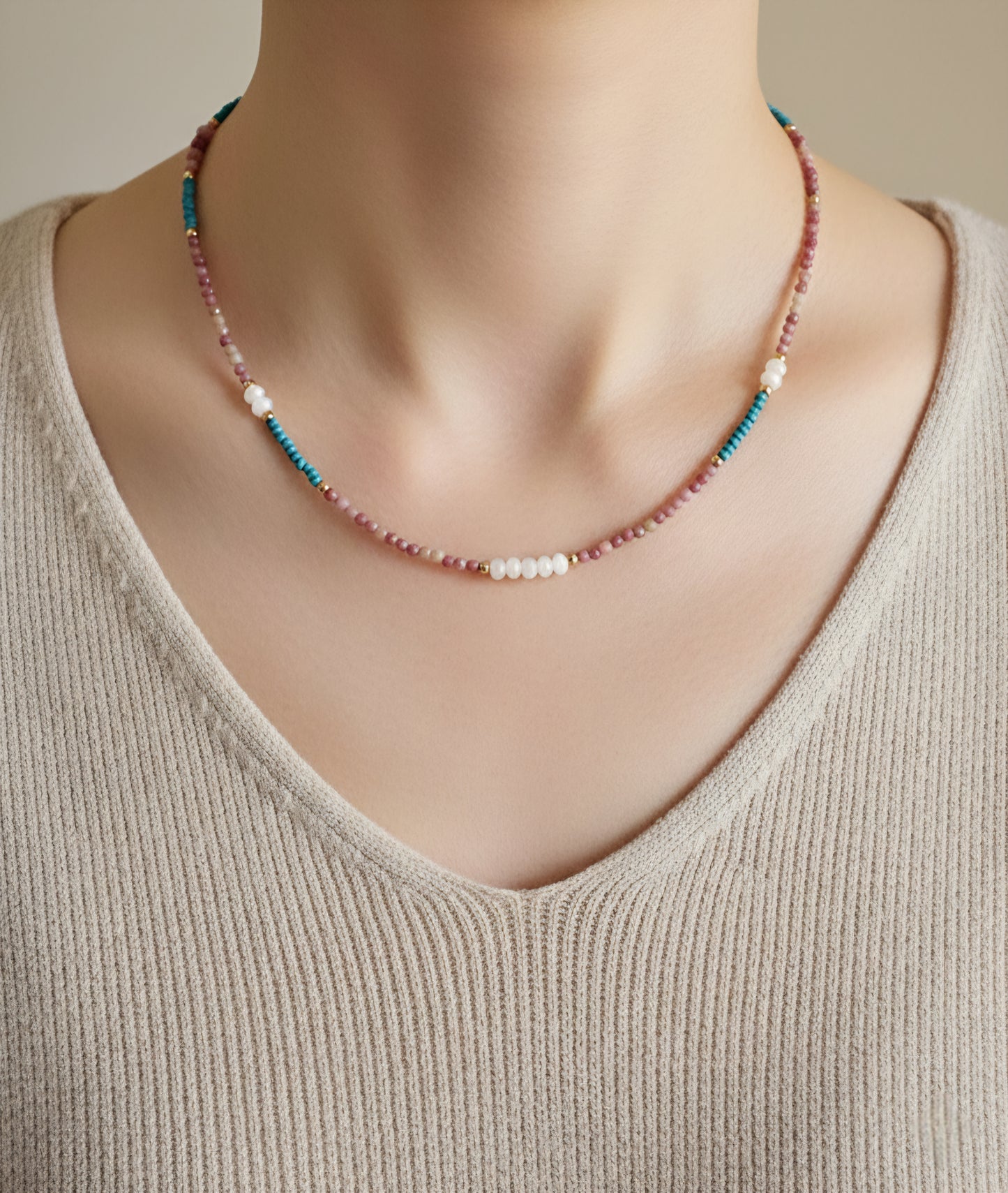 ROVAN NATURAL STONE NECKLACE