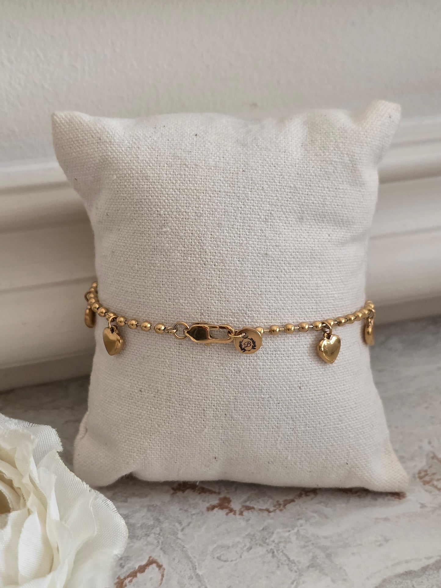 ZELIAH CHARM HEART BRACELET
