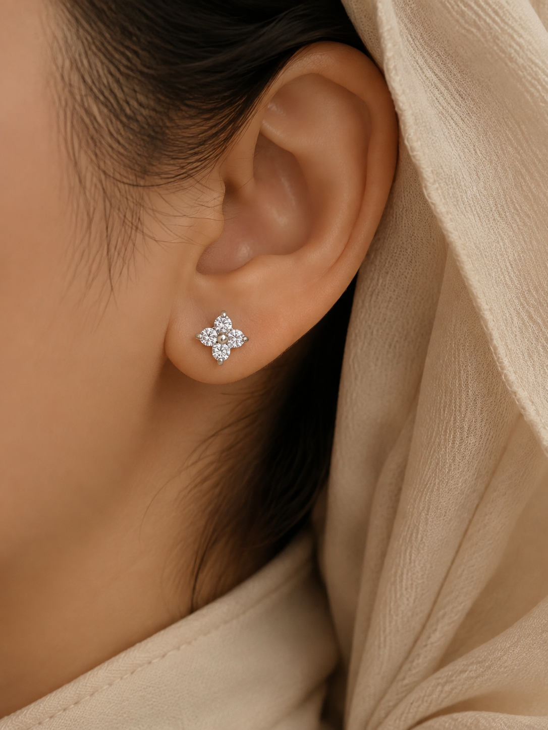 MIA CLOVER EARRINGS SILVER