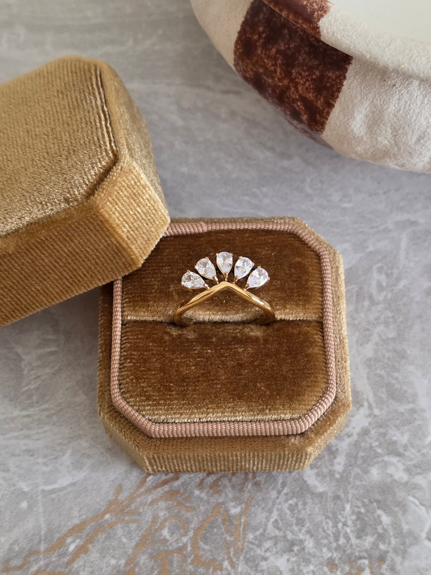 ZEMIRA RING