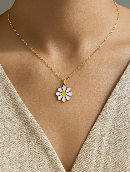 DAISY FLOWER NECKLACE