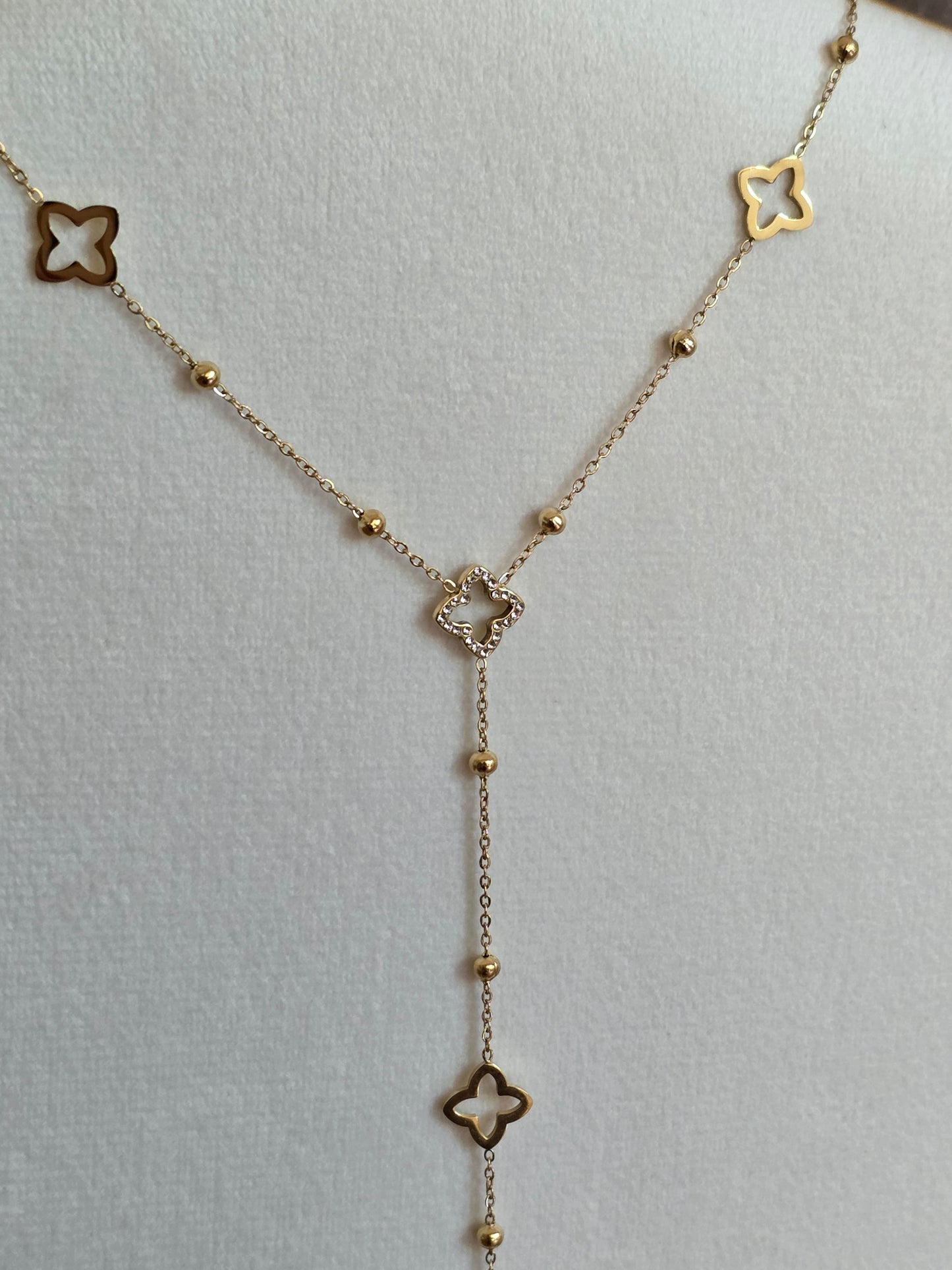 DELIAH CLOVER NECKLACE