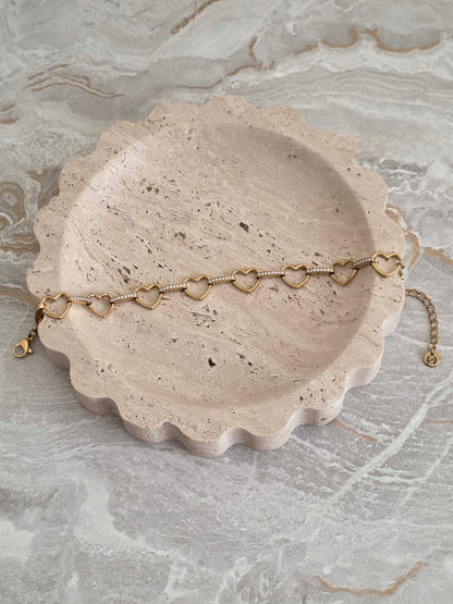 KARISHA HEART BRACELET