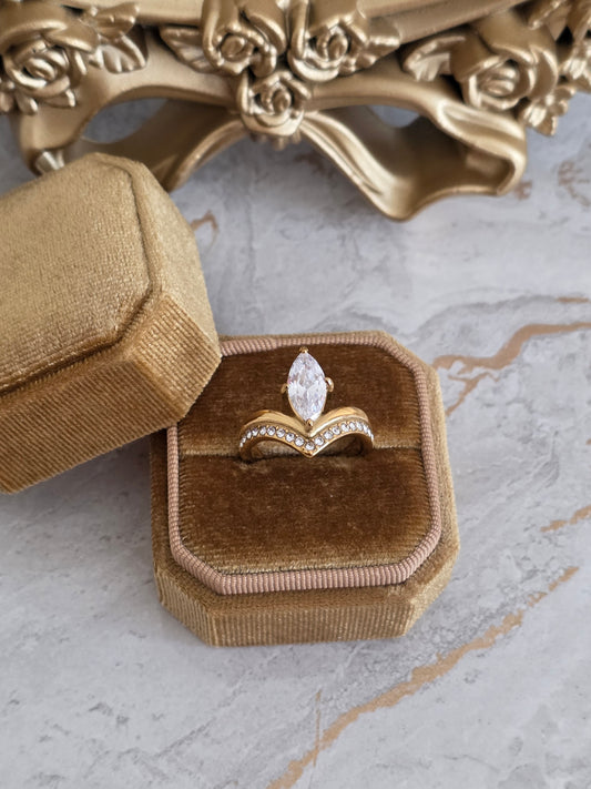 Gold teardrop Cubic Zirconia Ring