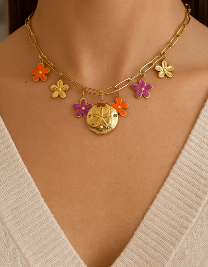 KAYLA FLOWER CHARM NECKLACE