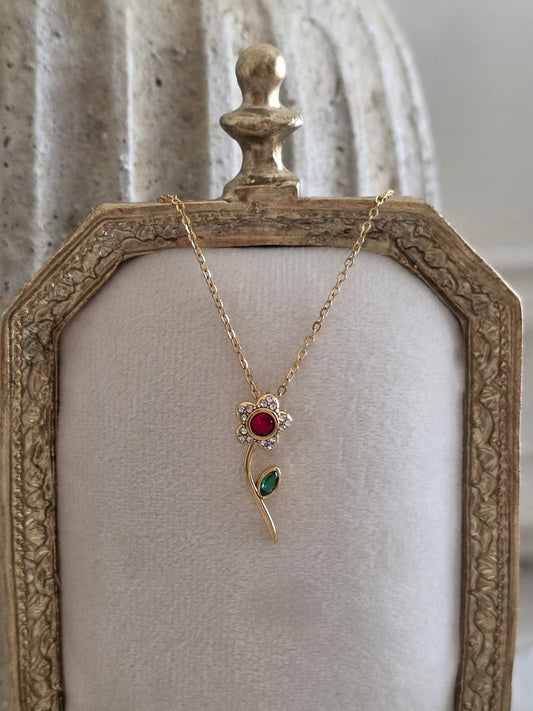 Golf flower necklace with Cubic Zirconia 