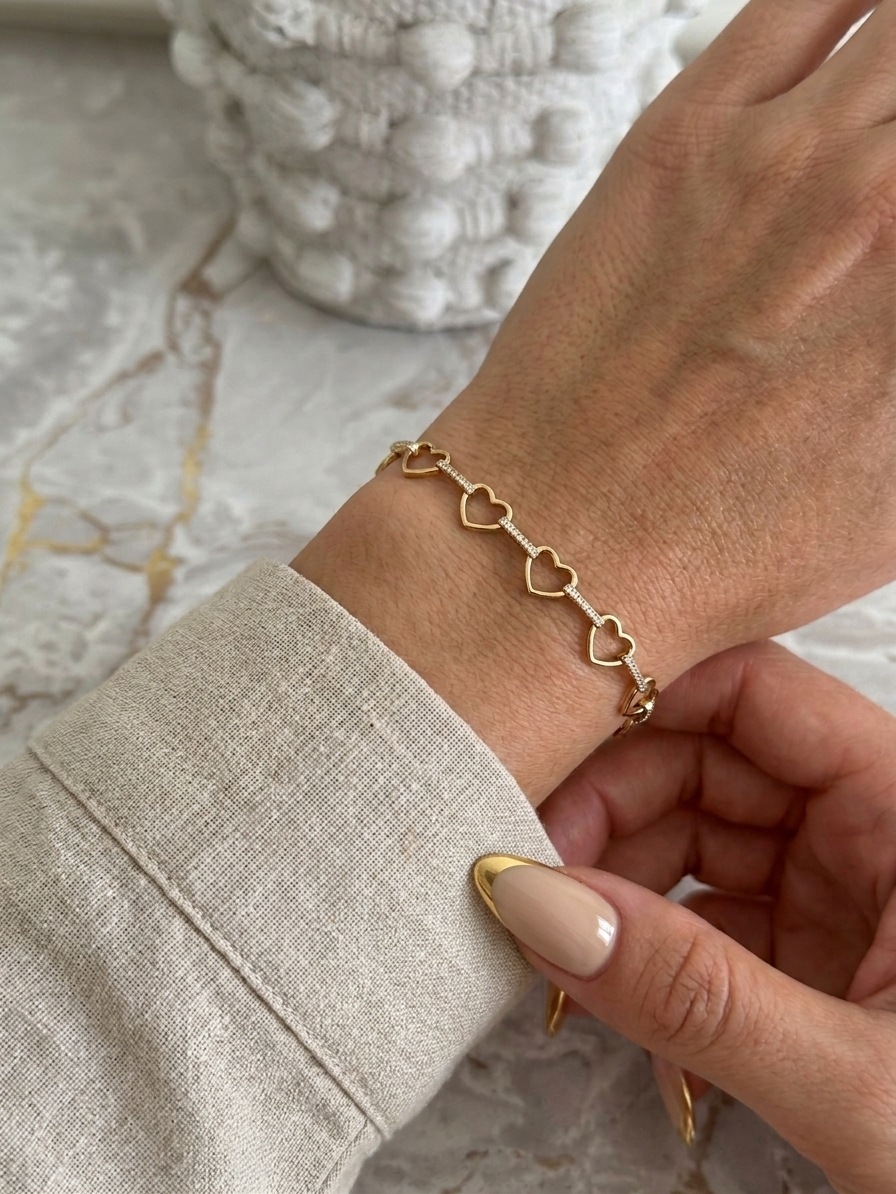 KARISHA HEART BRACELET