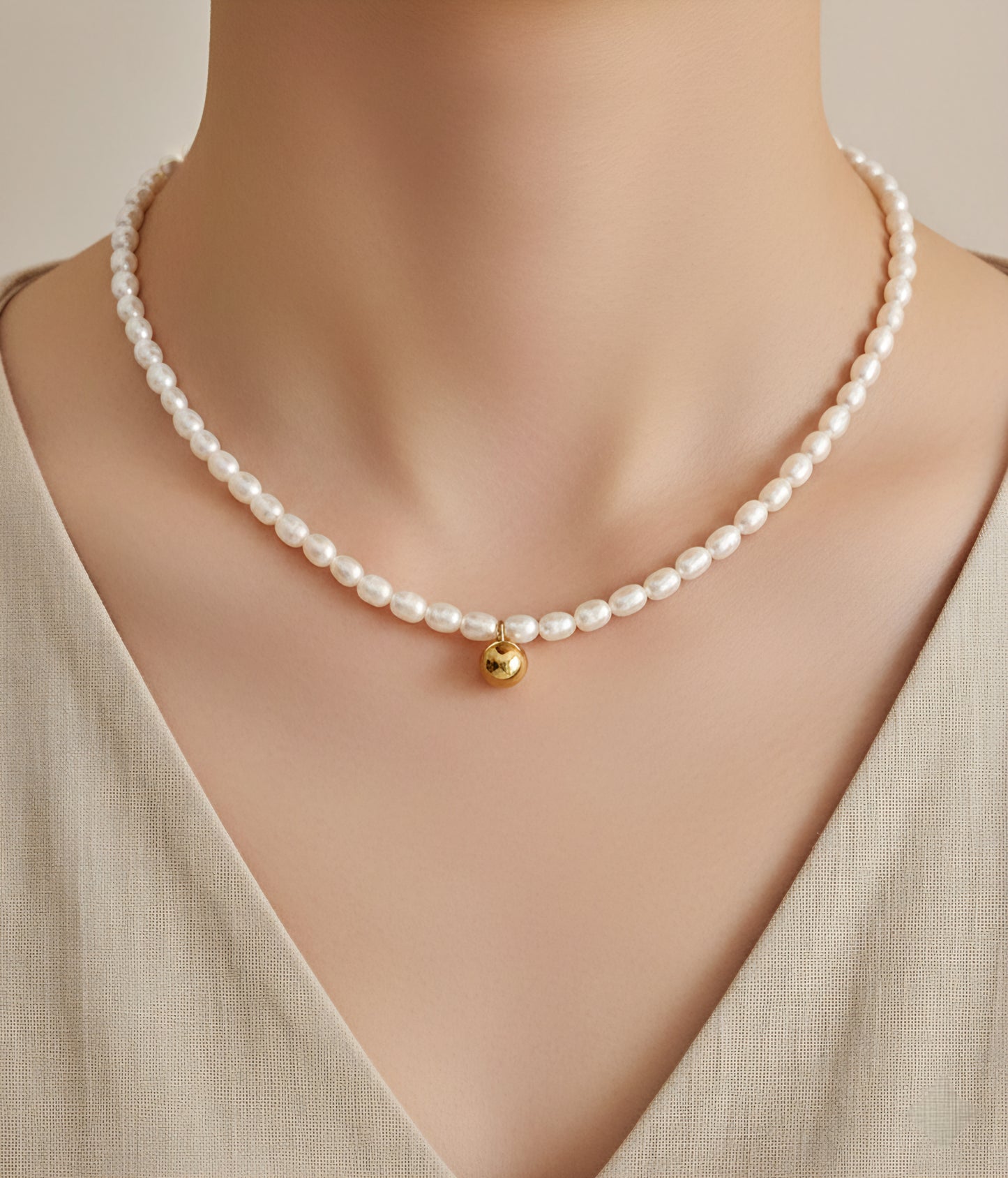 LUNARA PEARL NECKLACE