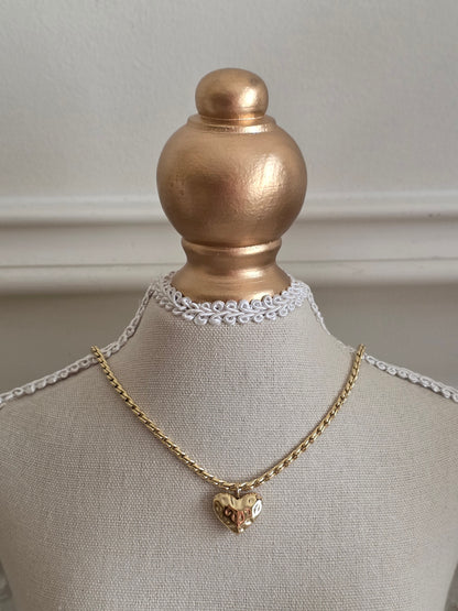 Gold heart necklace