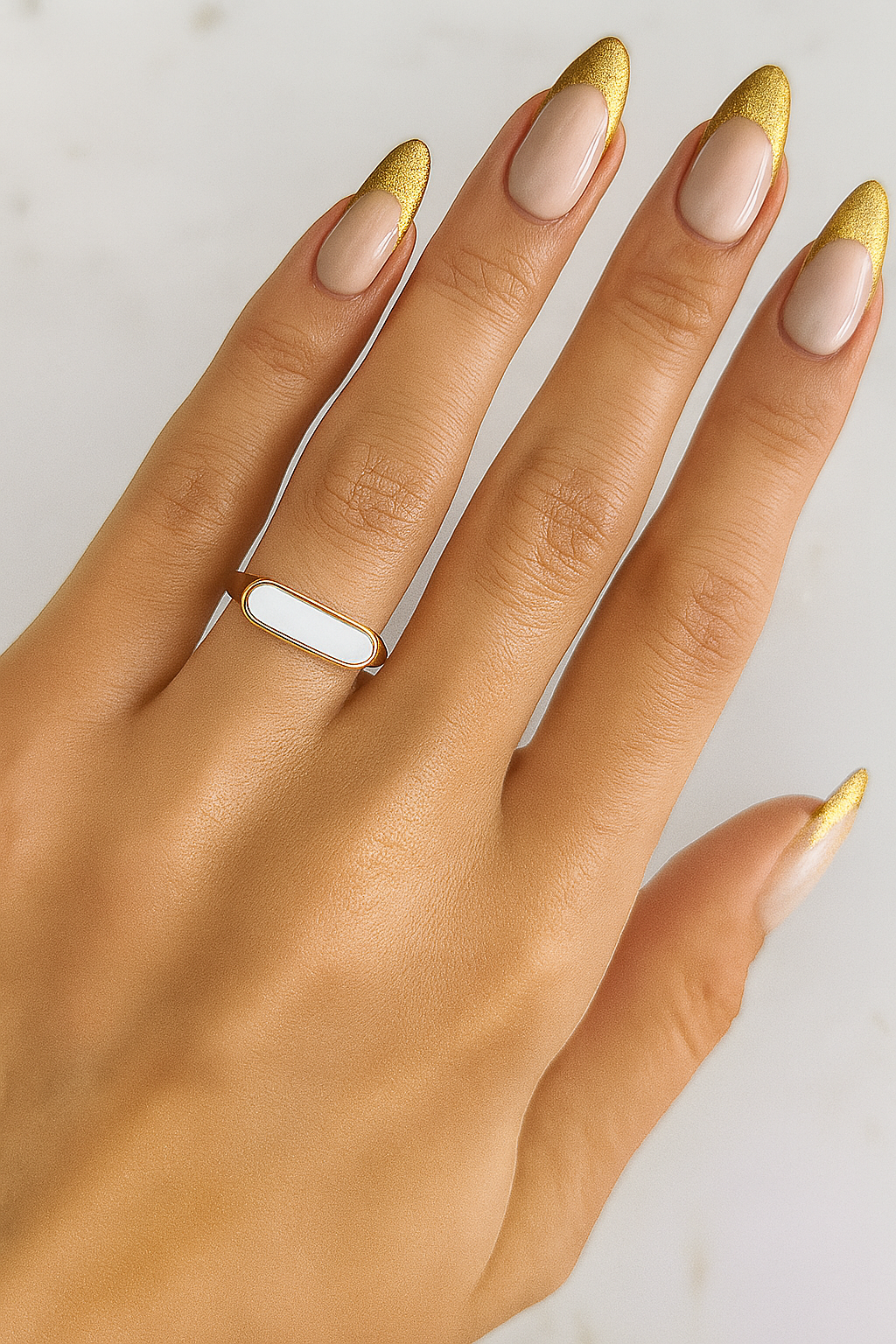MAYAR WHITE SHELL RING