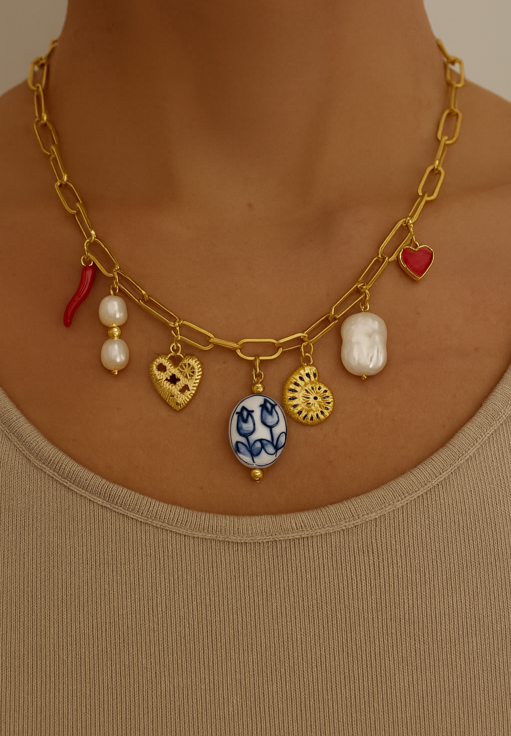 MAYLA STATEMENT CHARM NECKLACE