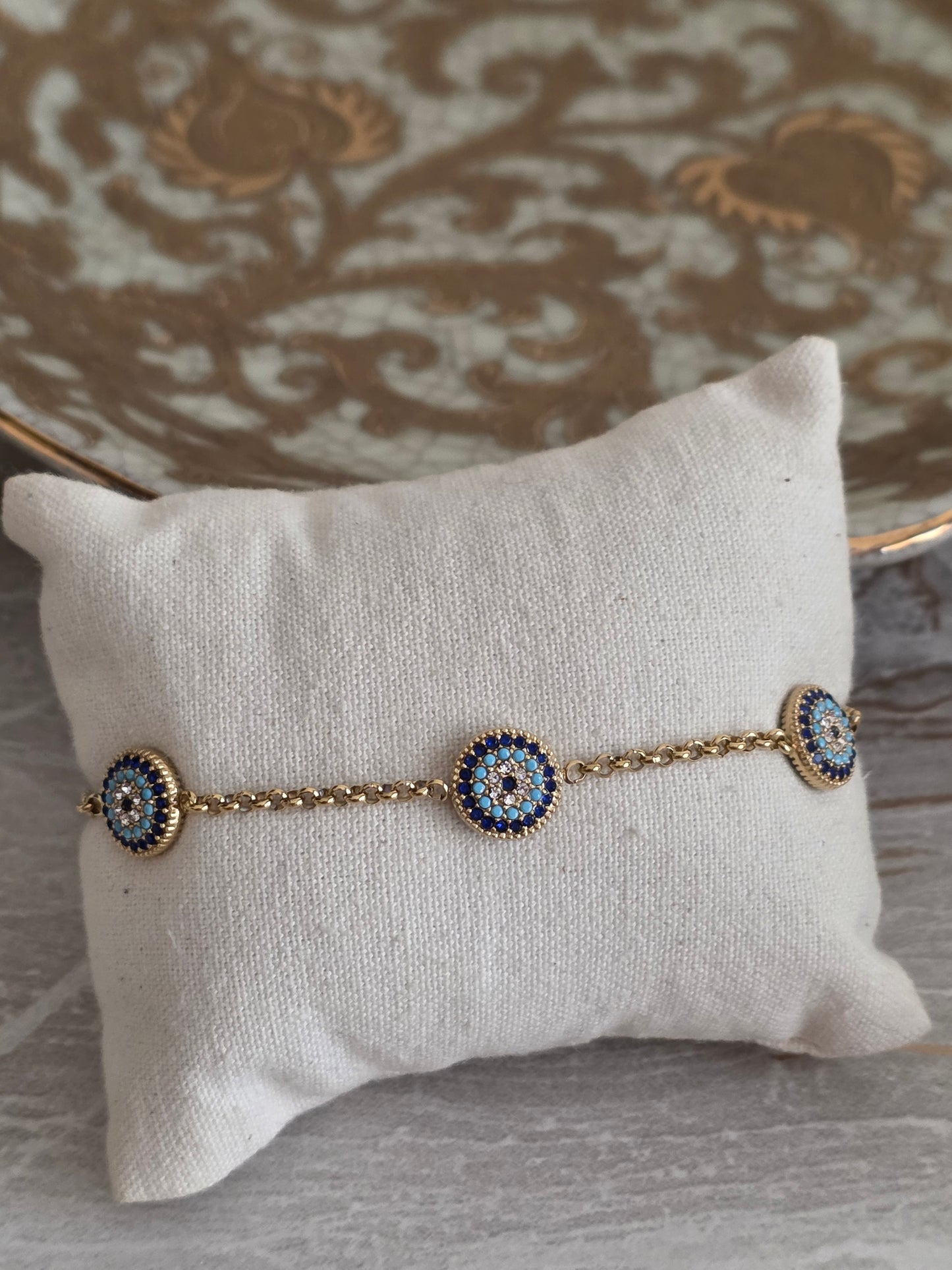 Gold evil eye bracelet
