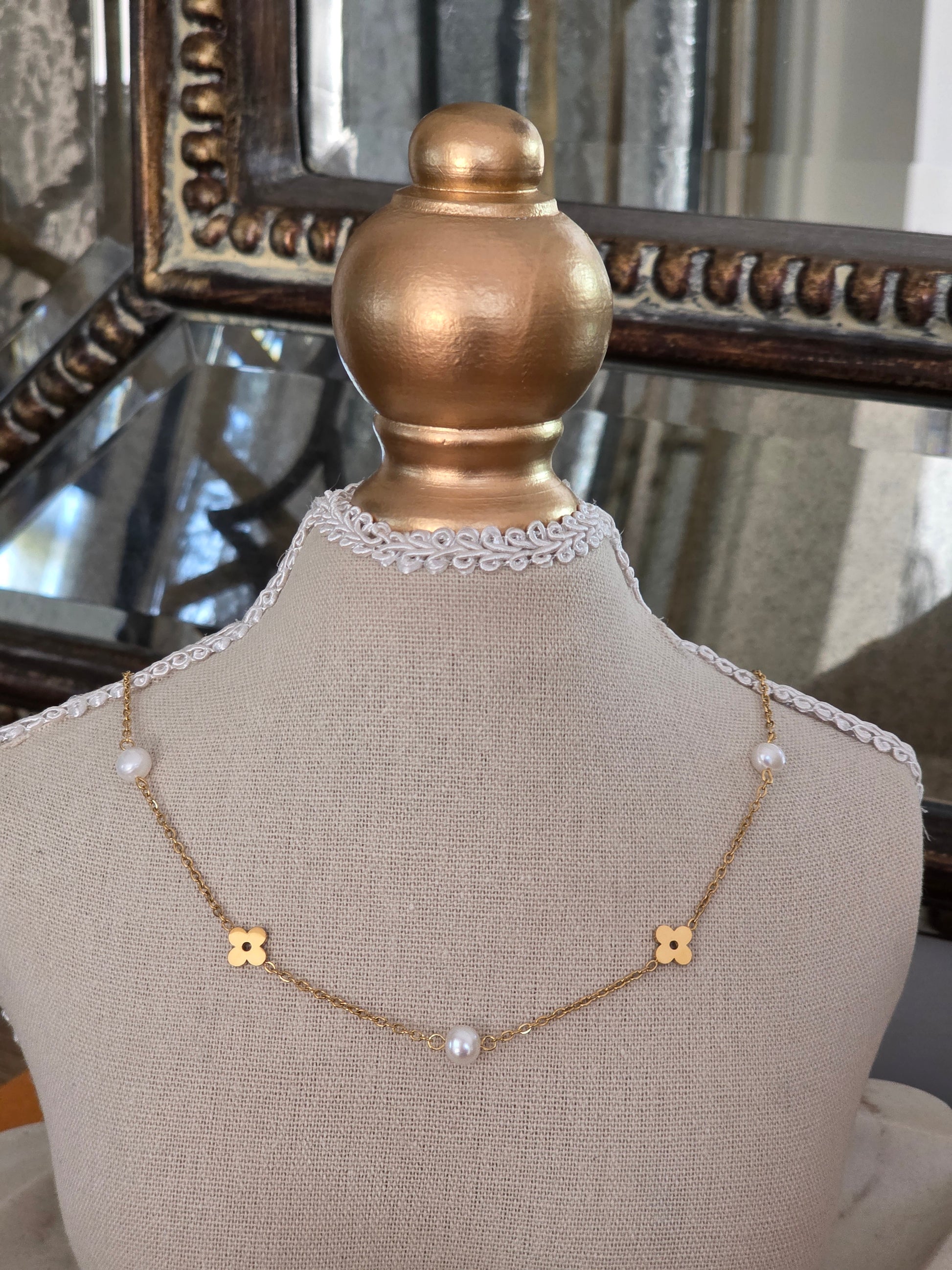 Gold delicate pearl clover Necklace