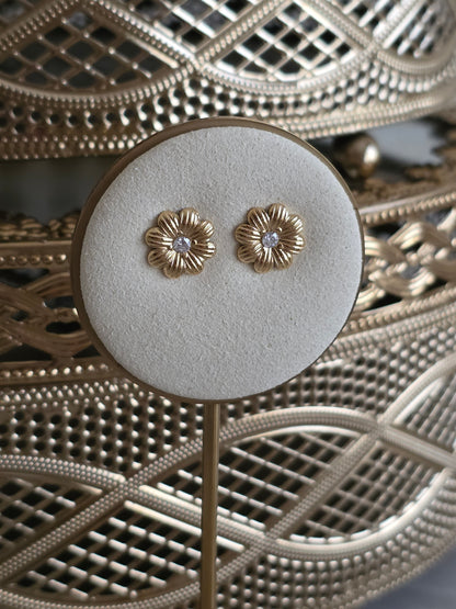 ETERNAL FLOWER GRACE EARRINGS