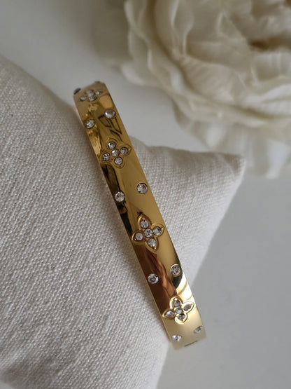MINE CLOVER BANGLE