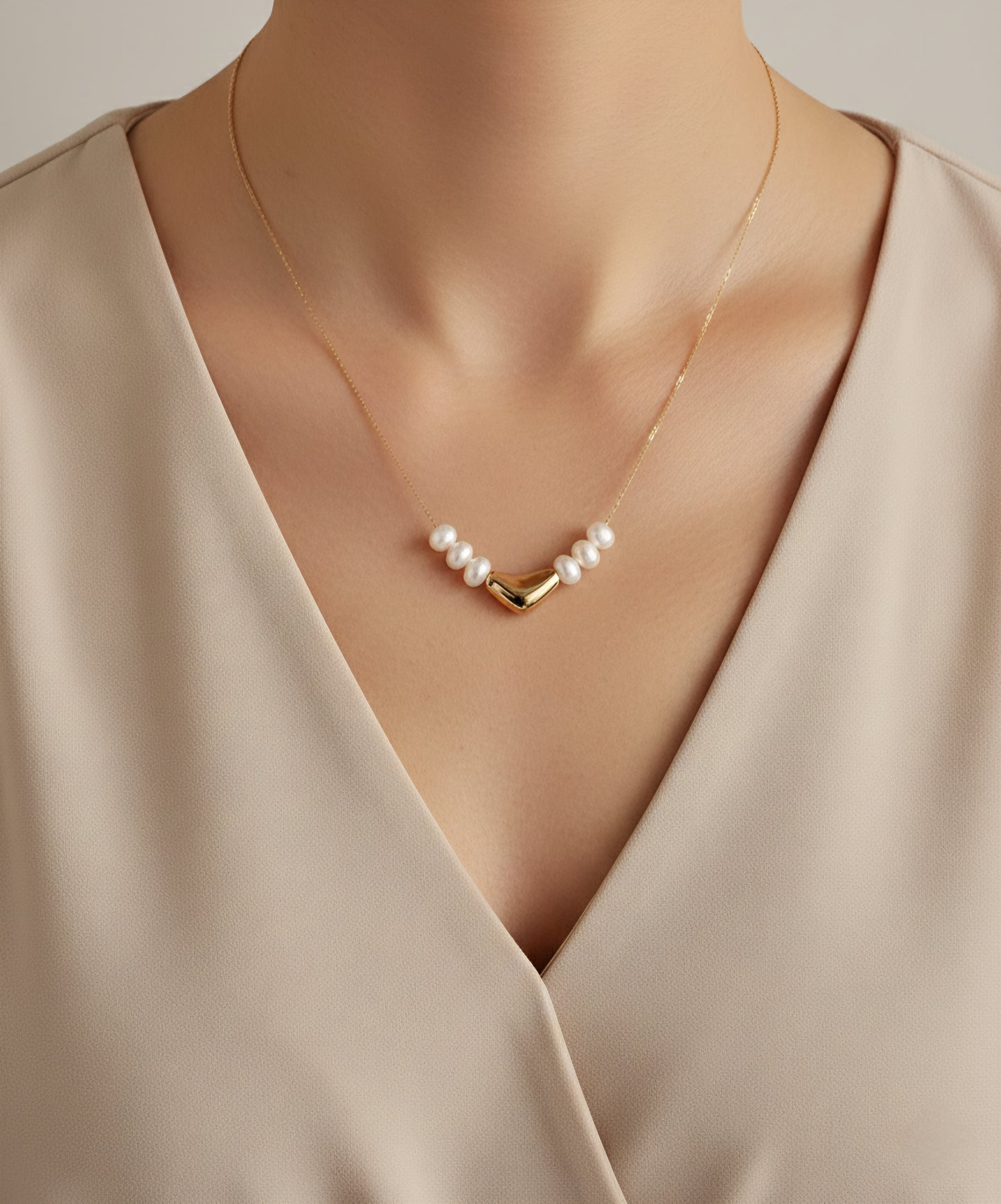 MIRAL PEARL HEART NECKLACE