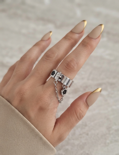 ALANAY FLOWER RING SILVER