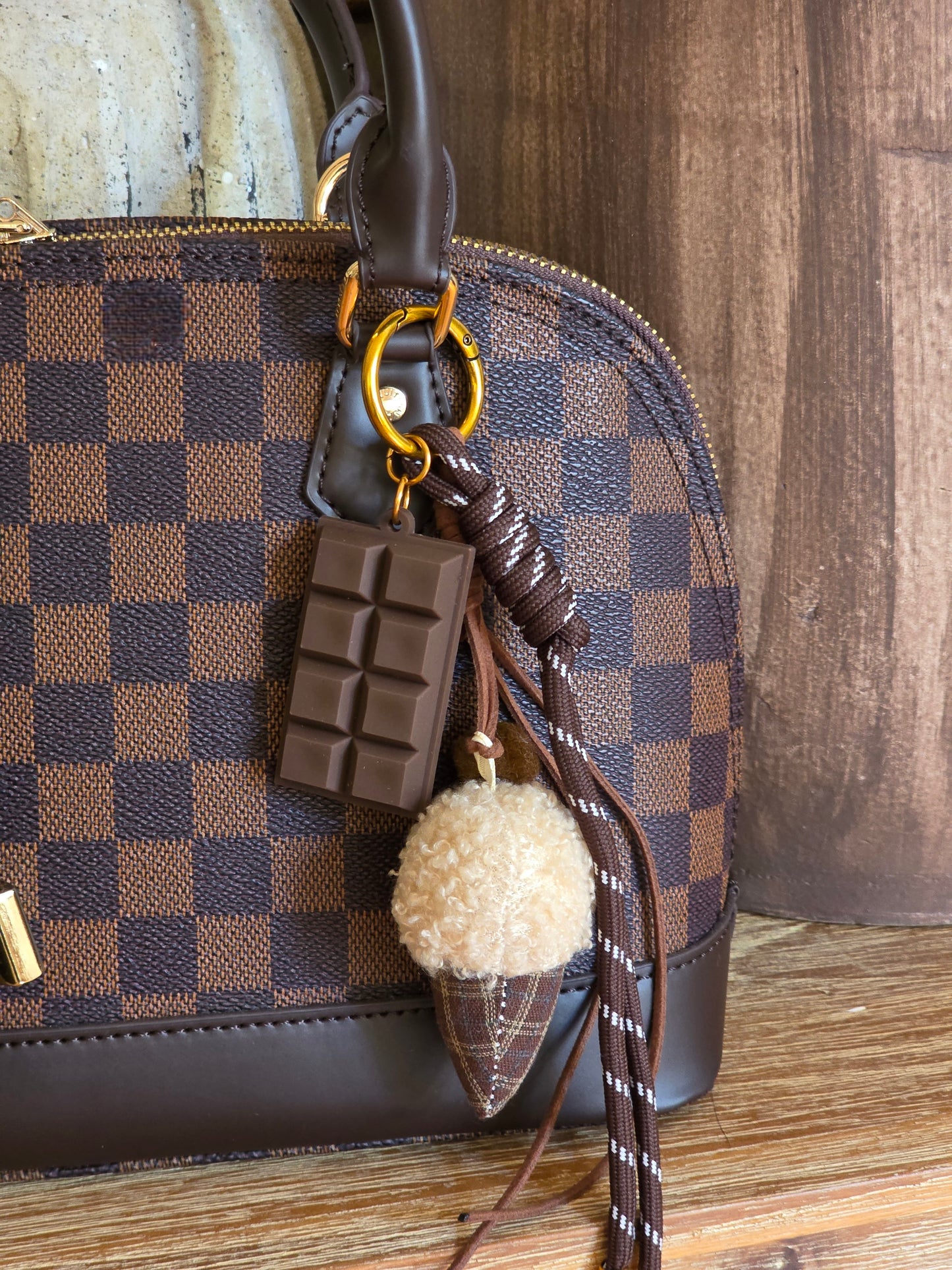 CUTE & FUN KEY CHAIN