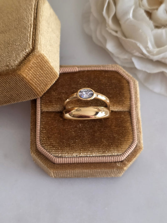 Double band cubic zirconia ring