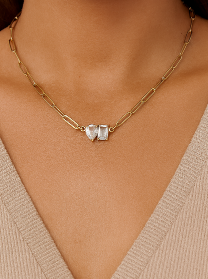 ENISE NECKLACE