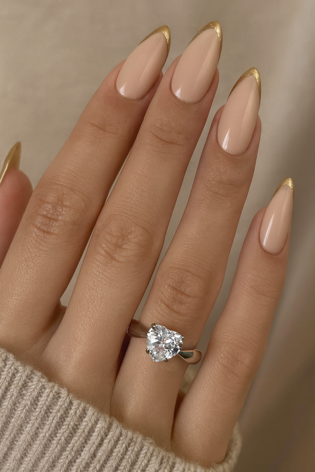 VELDA HEART RING