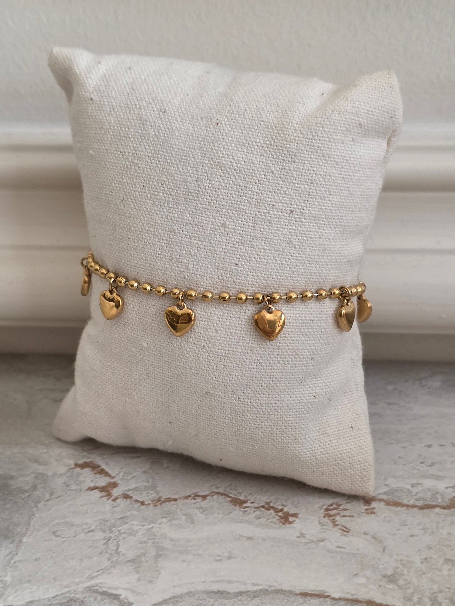 ZELIAH CHARM HEART BRACELET
