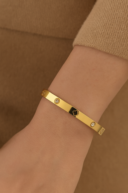 SANA CLOVER BANGLE