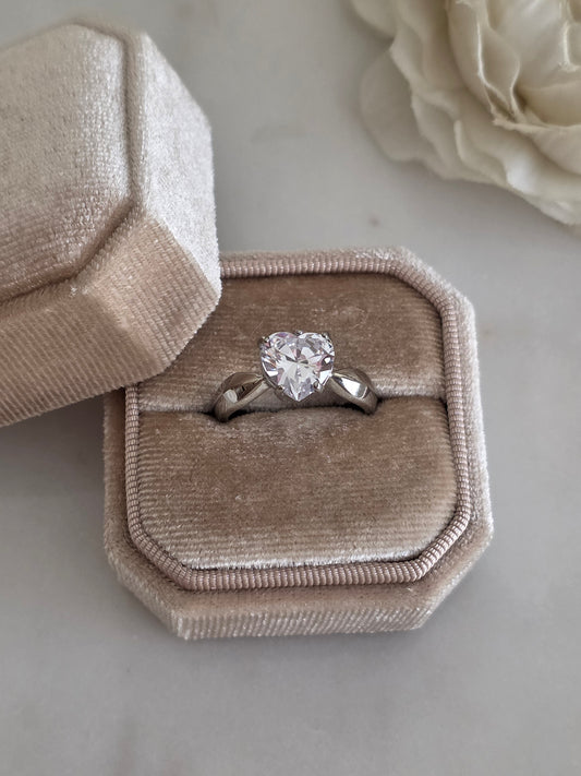 Silver heart ring