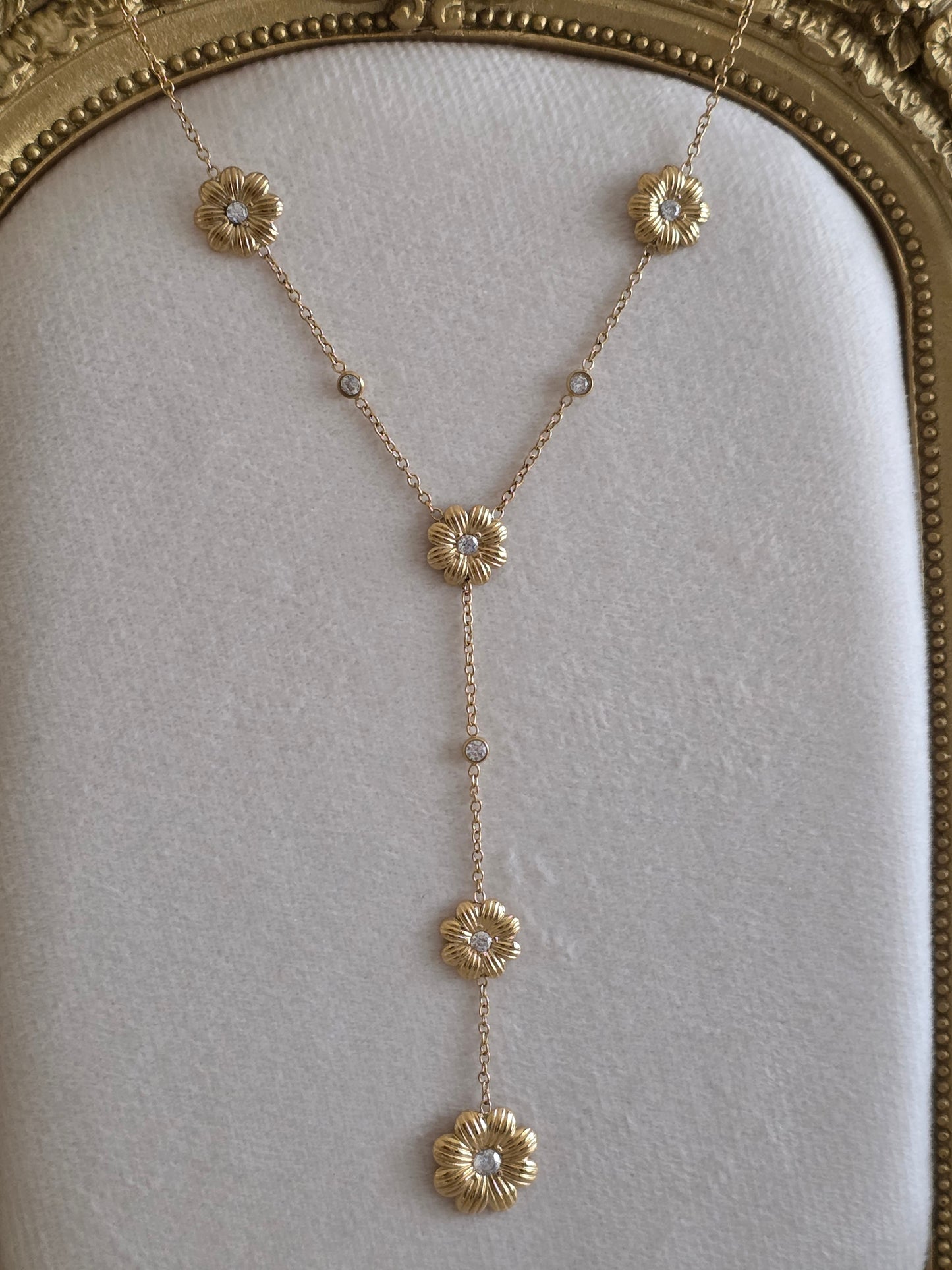 ETERNAL FLOWER ELEGANCE NECKLACE