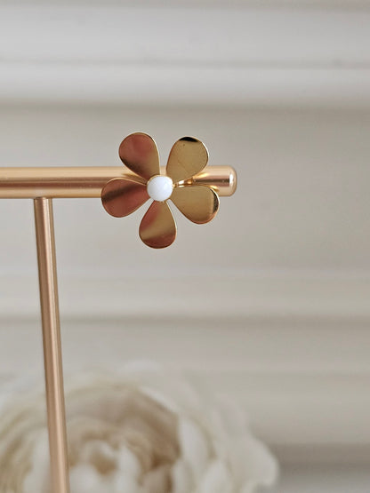 VEDA FLOWER EARRINGS