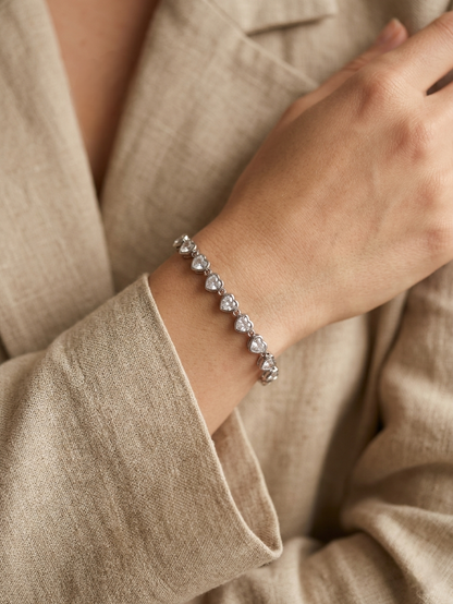 NESIL HEART TENNIS BRACELET SILVER